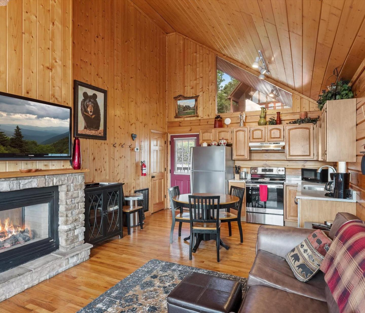 Views I Mins To Dollywood I Hot Tub I Pool Table Villa Sevierville Ngoại thất bức ảnh