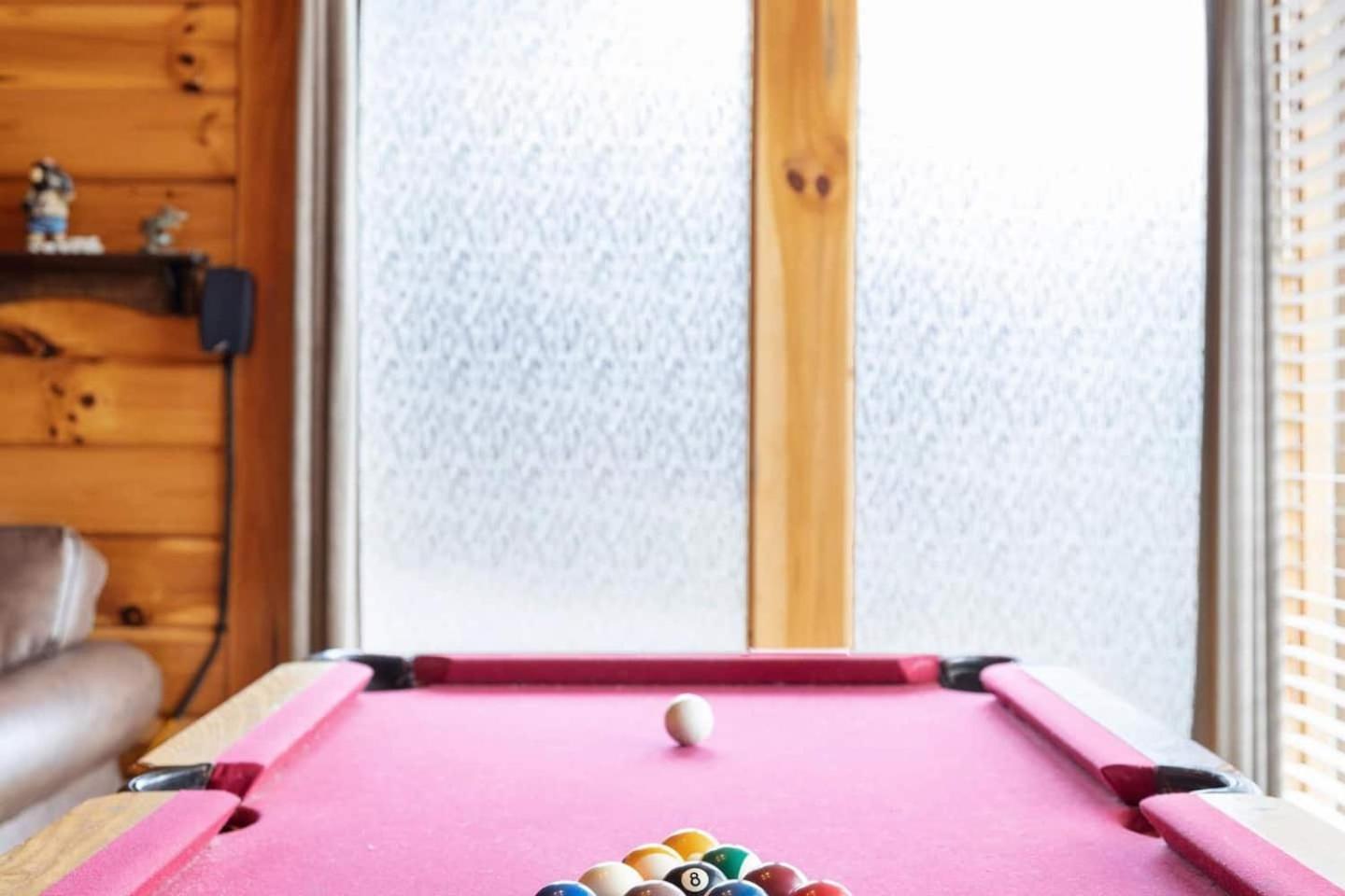 Views I Mins To Dollywood I Hot Tub I Pool Table Villa Sevierville Ngoại thất bức ảnh